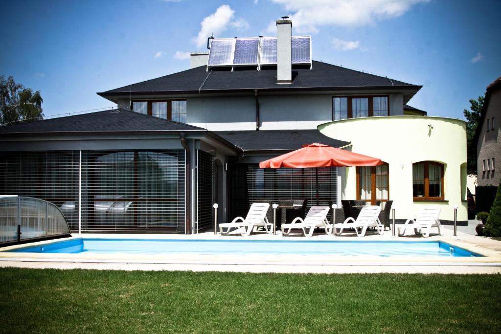 Villa Golf Sliac Luaran gambar