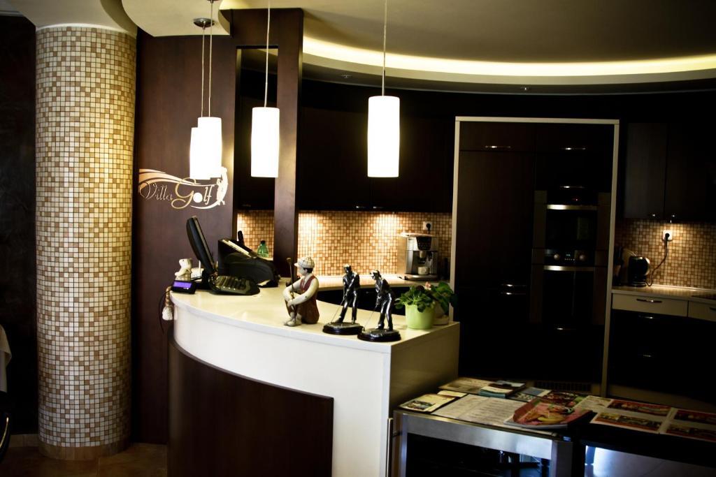 Villa Golf Sliac Luaran gambar