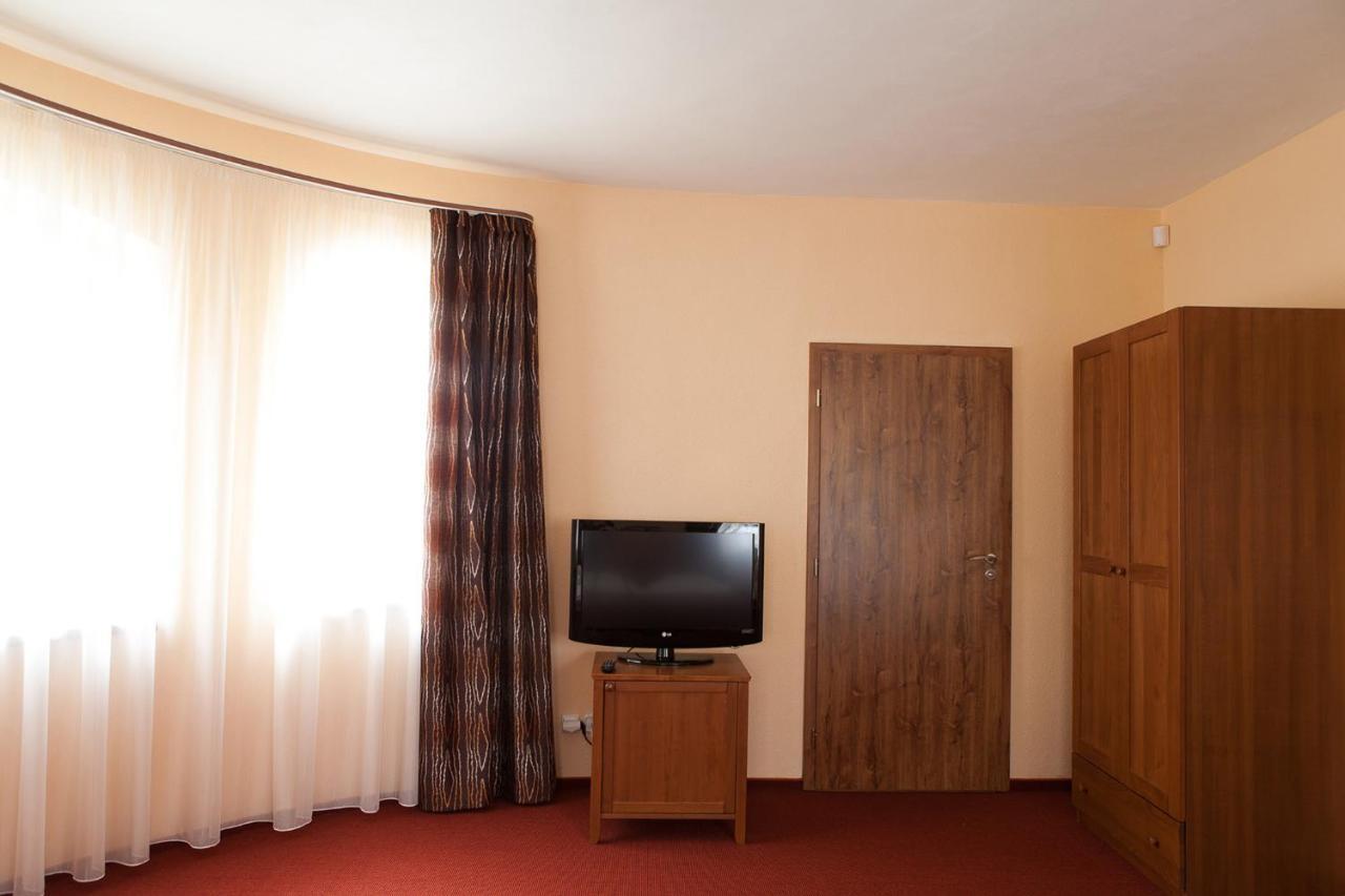 Villa Golf Sliac Luaran gambar